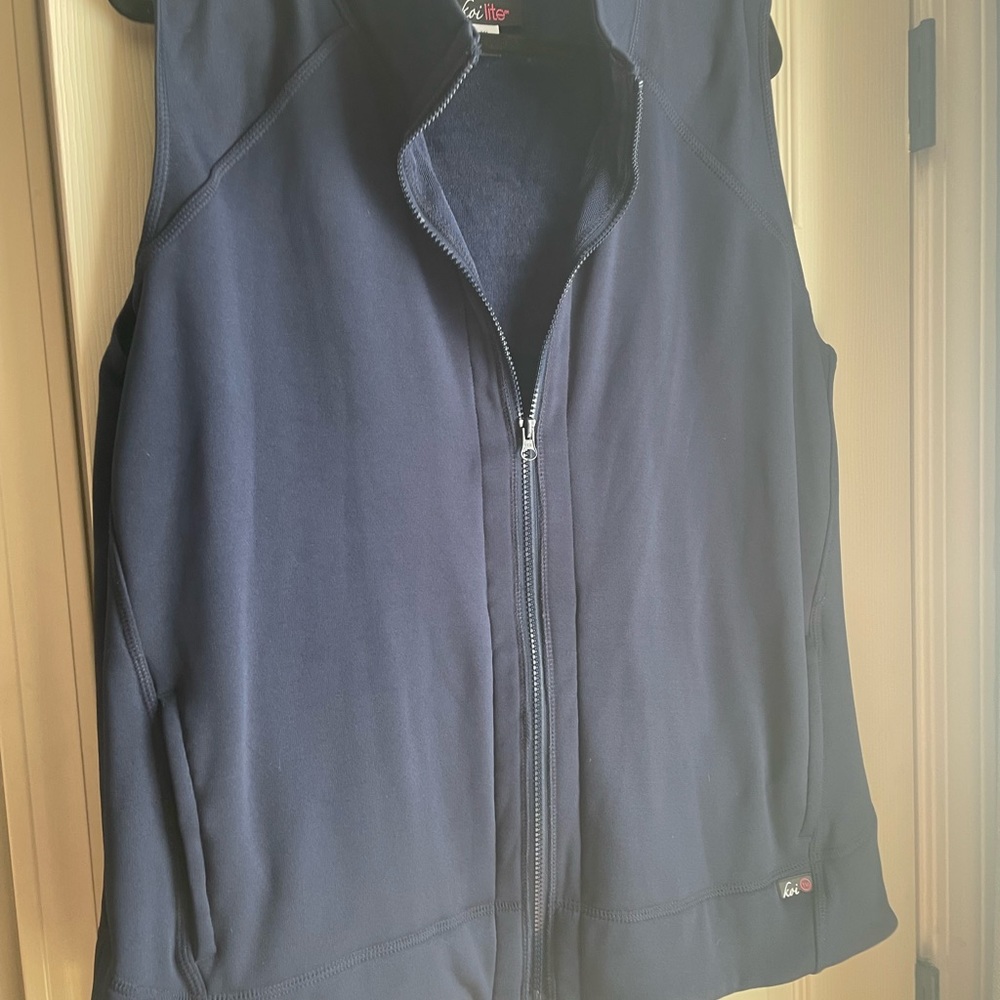 Koi scrub vest